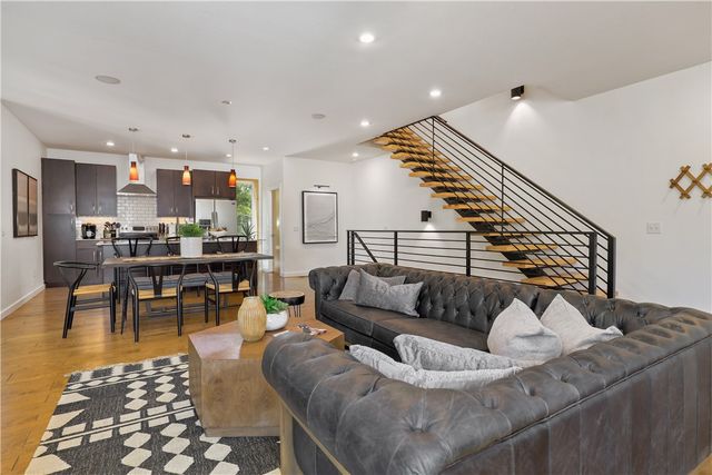 157 W Martin Luther King Jr Boulevard, Fayetteville, AR 72701