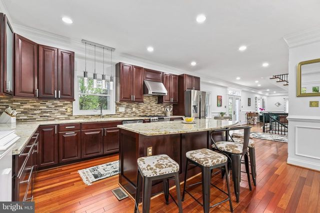 8535 FOREST ST, Annandale, VA 22003