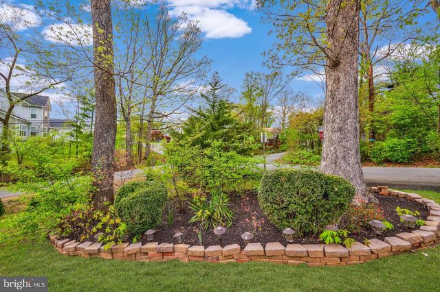 8535 FOREST ST, Annandale, VA 22003