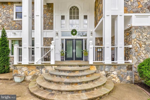 8535 FOREST ST, Annandale, VA 22003