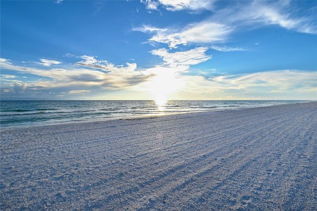 585 SANCTUARY DRIVE B502, Longboat Key, FL 34228