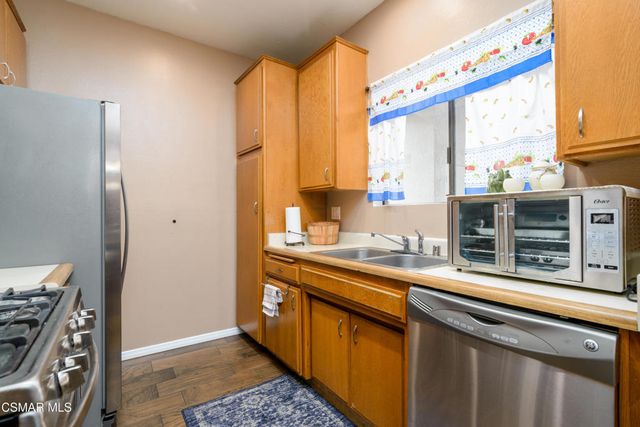 104 Maegan Place 12, Thousand Oaks, CA 91362