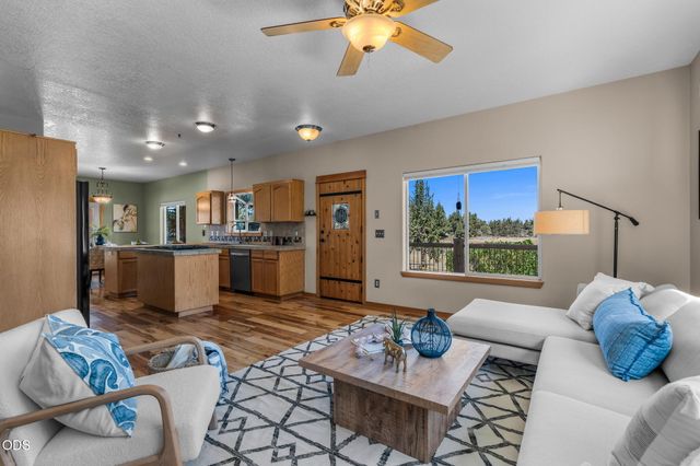 62262 Chickadee Lane, Bend, OR 97701