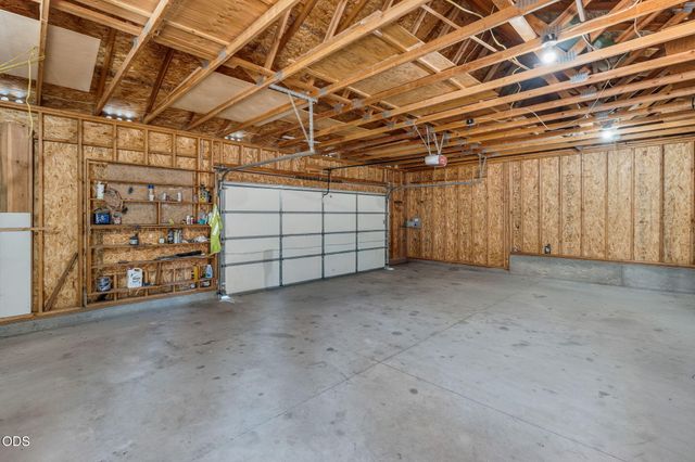 62262 Chickadee Lane, Bend, OR 97701