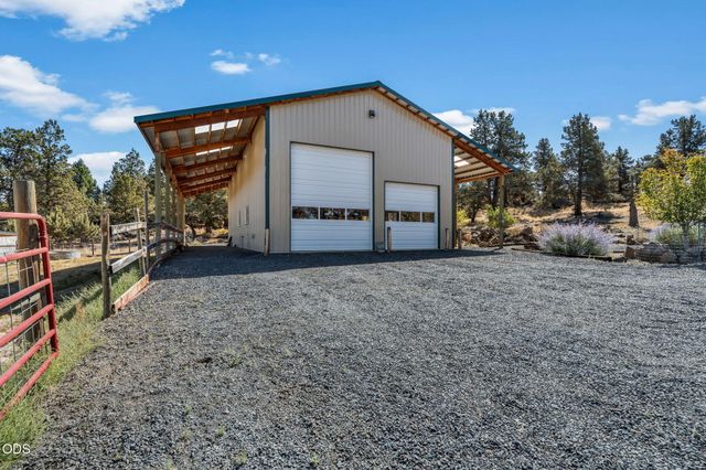 62262 Chickadee Lane, Bend, OR 97701