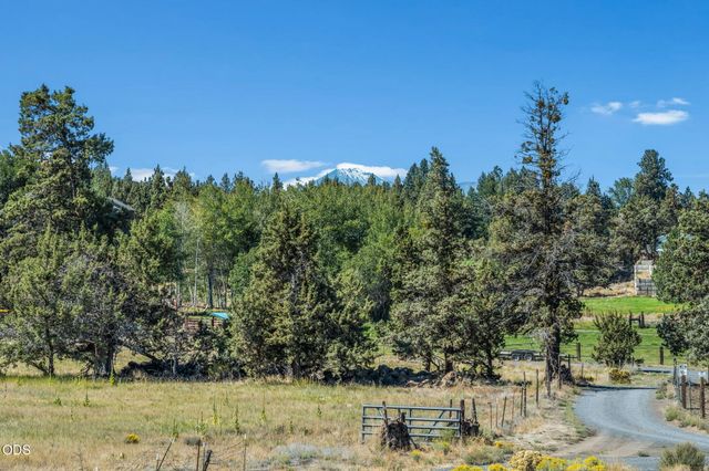 62262 Chickadee Lane, Bend, OR 97701