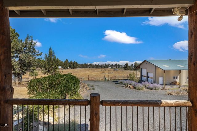 62262 Chickadee Lane, Bend, OR 97701