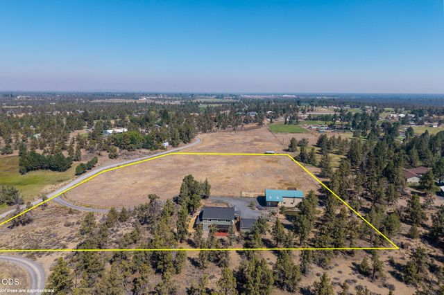 62262 Chickadee Lane, Bend, OR 97701