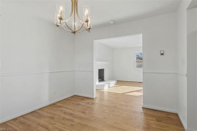 6 Barron DR, Newport News, VA 23608