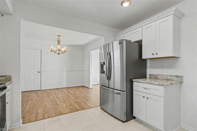 6 Barron DR, Newport News, VA 23608