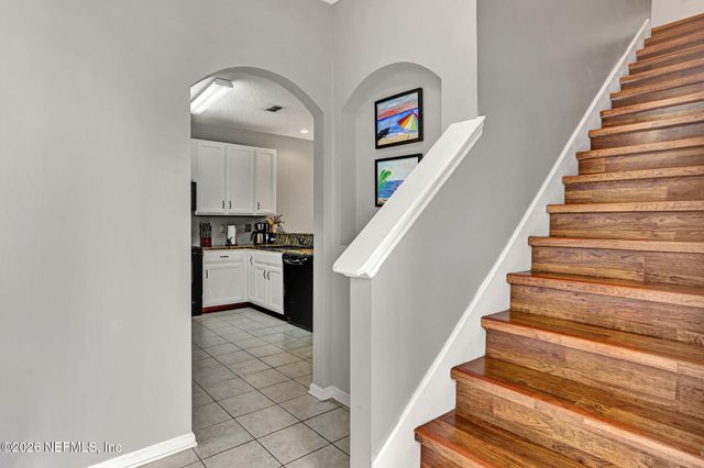 8629 RIBBON FALLS Lane, Jacksonville, FL 32244