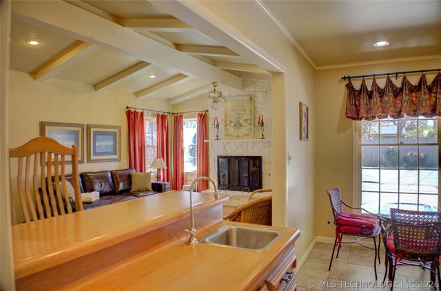 1736 E 59th Place, Tulsa, OK 74105