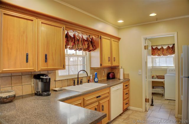 1736 E 59th Place, Tulsa, OK 74105