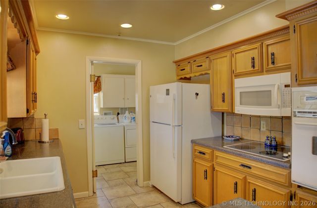 1736 E 59th Place, Tulsa, OK 74105