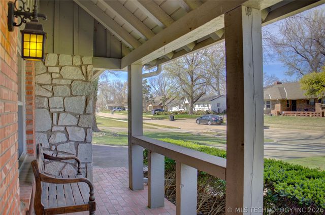 1736 E 59th Place, Tulsa, OK 74105