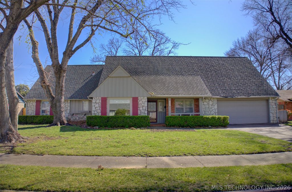 1736 E 59th Place, Tulsa, OK 74105