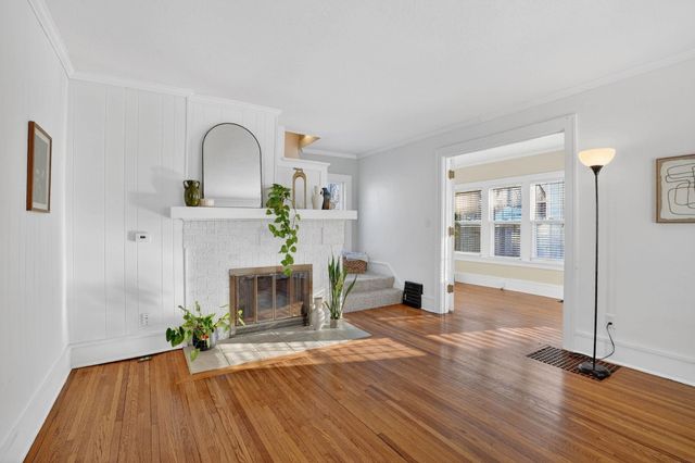 1916 Rainbow Drive, Cedar Falls, IA 50613