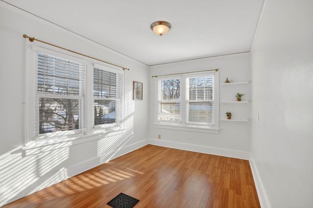 1916 Rainbow Drive, Cedar Falls, IA 50613