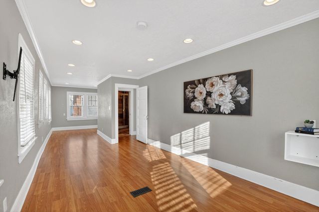 1916 Rainbow Drive, Cedar Falls, IA 50613