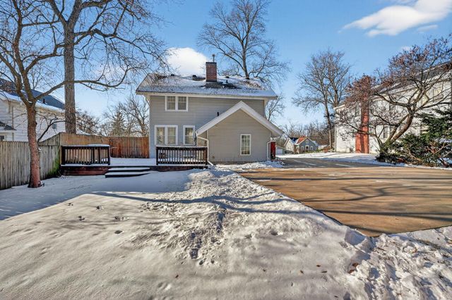 1916 Rainbow Drive, Cedar Falls, IA 50613