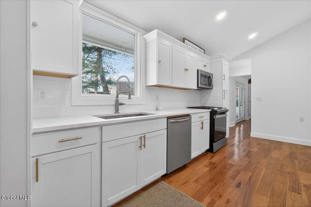 108 Governor Drive, Glenville, NY 12302