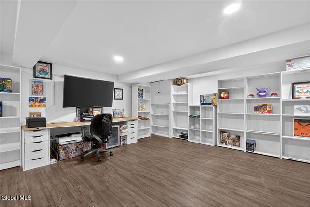 108 Governor Drive, Glenville, NY 12302