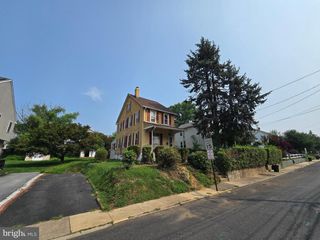 3817 DENNISON AVE, Drexel Hill, PA 19026