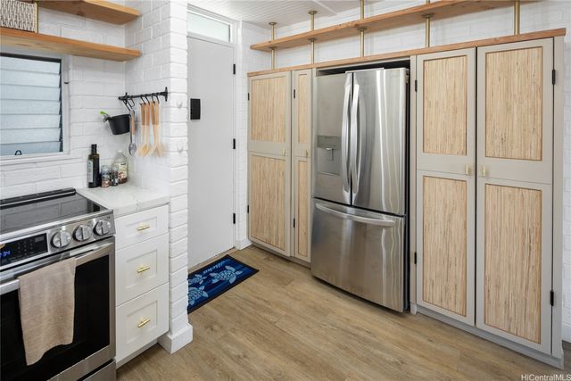 2421 Ala Wai Boulevard 904, Honolulu, HI 96815