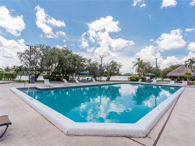 436 Lakeview Dr 203, Weston, FL 33326