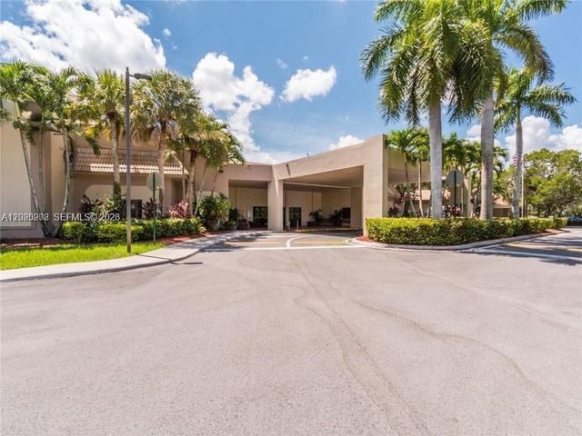 436 Lakeview Dr 203, Weston, FL 33326