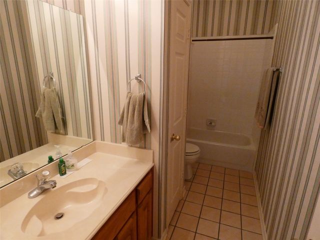 506 Baltusrol Circle, Garland, TX 75044