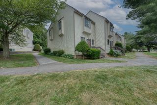 560 Yale Avenue 209, Meriden, CT 06450
