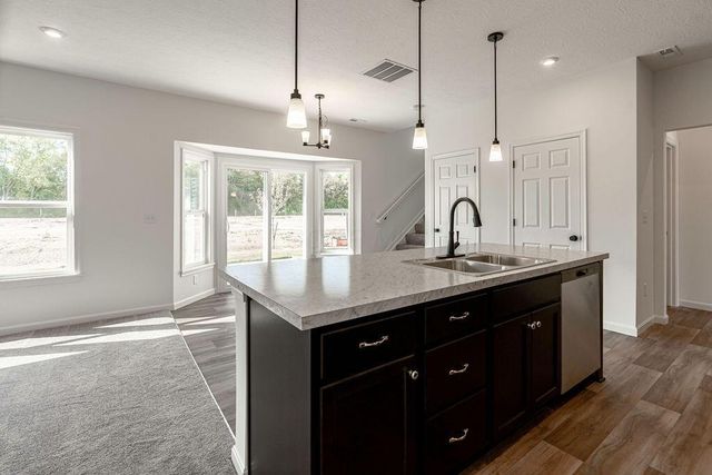 1033 Queen Bee Place, Grove City, OH 43123