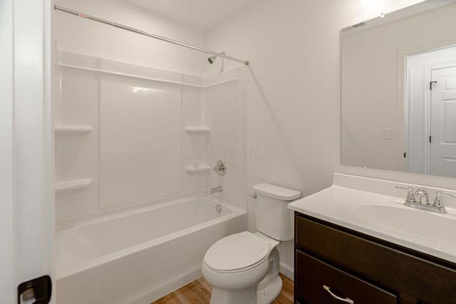 1033 Queen Bee Place, Grove City, OH 43123