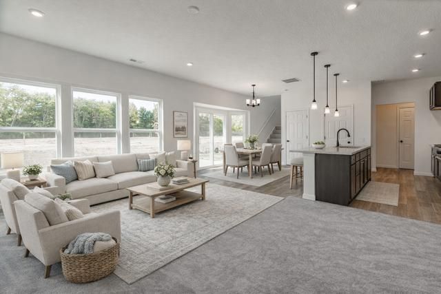 1033 Queen Bee Place, Grove City, OH 43123