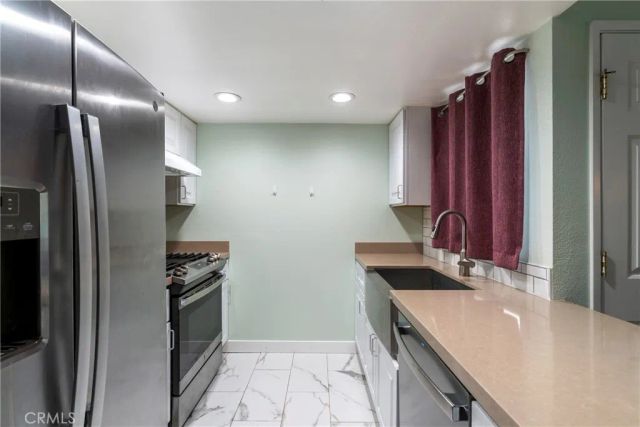 1114 W Blaine 204, Riverside, CA 92507