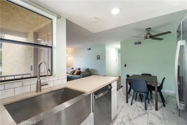 1114 W Blaine 204, Riverside, CA 92507