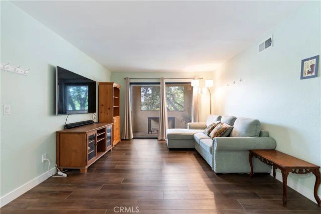 1114 W Blaine 204, Riverside, CA 92507