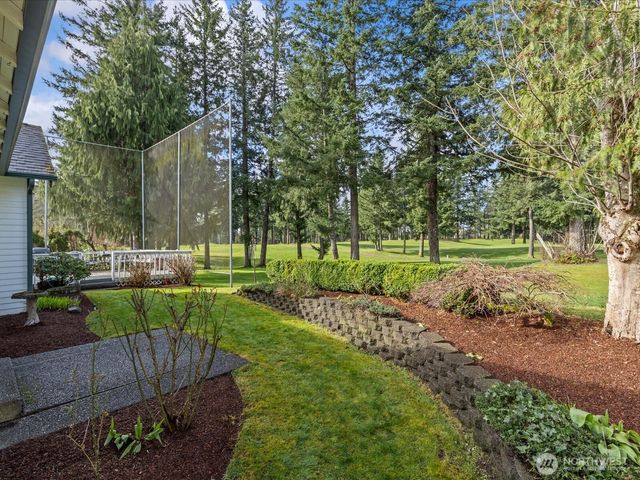 25719 Lake Wilderness Country Club Drive SE, Maple Valley, WA 98038