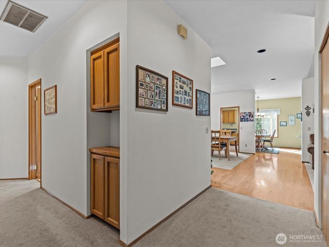 25719 Lake Wilderness Country Club Drive SE, Maple Valley, WA 98038