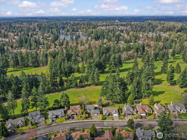 25719 Lake Wilderness Country Club Drive SE, Maple Valley, WA 98038