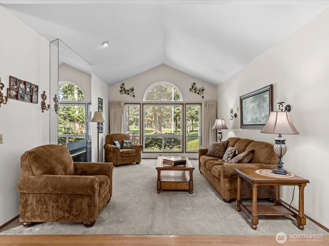 25719 Lake Wilderness Country Club Drive SE, Maple Valley, WA 98038