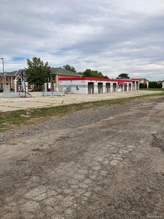 47720 E Gratiot Avenue, Chesterfield Township, MI 48051