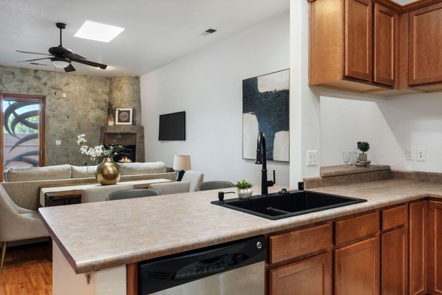 3710 Ridge Pointe Loop NE, Albuquerque, NM 87111