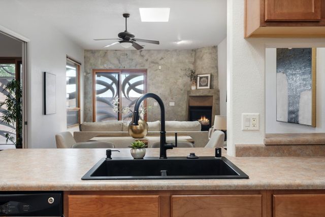 3710 Ridge Pointe Loop NE, Albuquerque, NM 87111