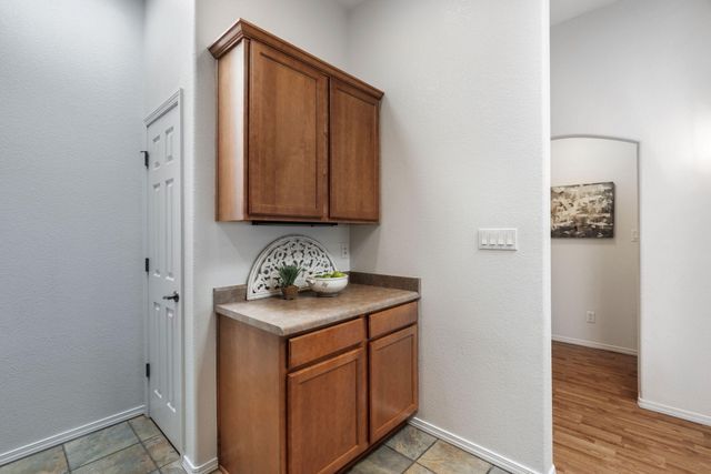 3710 Ridge Pointe Loop NE, Albuquerque, NM 87111