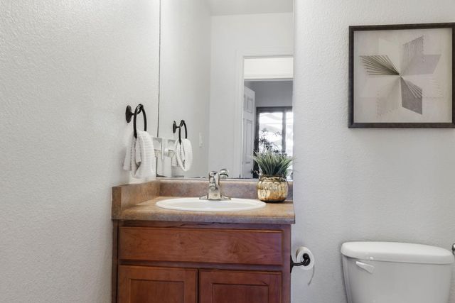 3710 Ridge Pointe Loop NE, Albuquerque, NM 87111