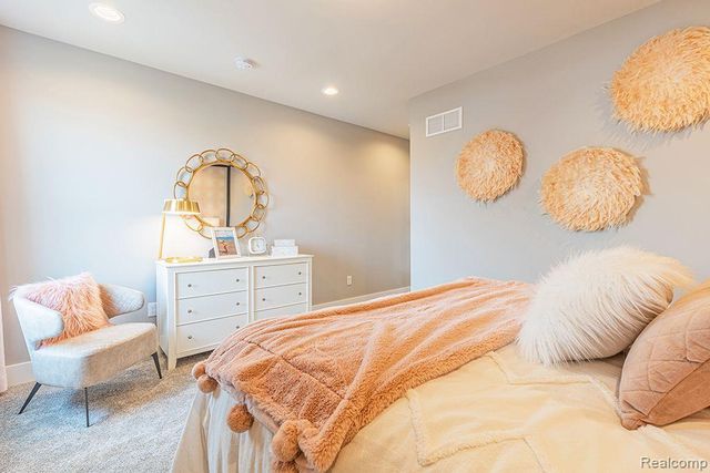 6176 Miners Drive, Linden, MI 48451