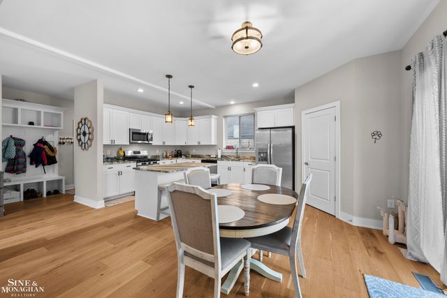 50490 Oakbrooke Drive, Chesterfield Twp, MI 48047