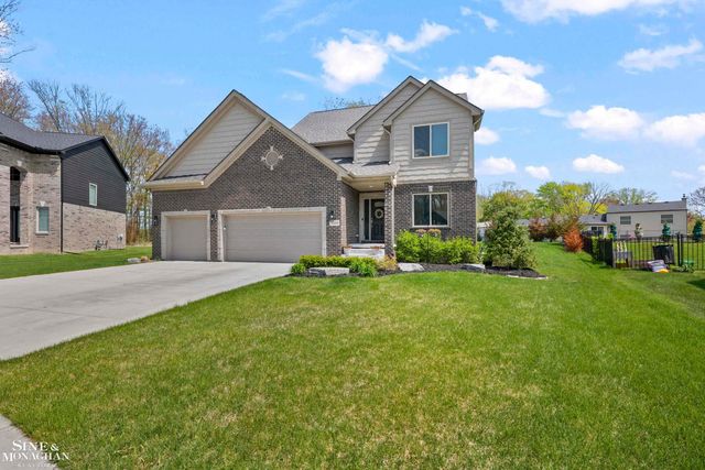 50490 Oakbrooke Drive, Chesterfield Twp, MI 48047